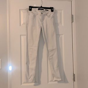 Hollister Low Rise Super Skinny White Jeans Size 5S